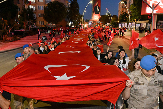 19 Mayıs Etkinlikleri Kapsamında Uşak’ta Gençlik Yürüyüşü Düzenlendi